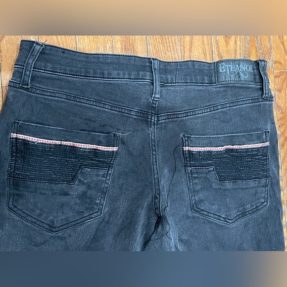 Classic Black Skinny Jeans for Men - Picture 15 of 16